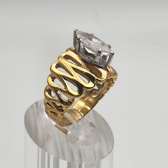 Vintage Vargas 18KT GE & Marquise Solitaire Rhinestone Ring (7.25) - Picture 3 of 9